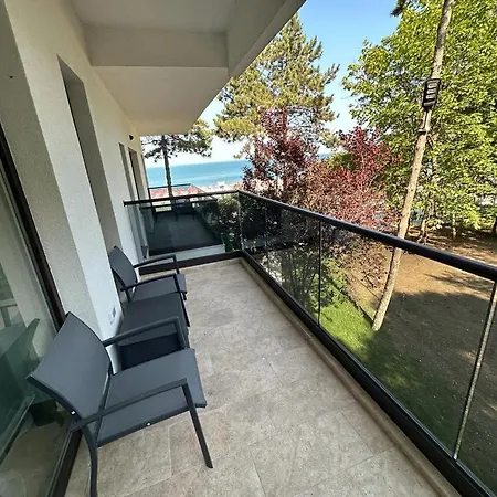 Forrest Hotel apartamentowy 3*